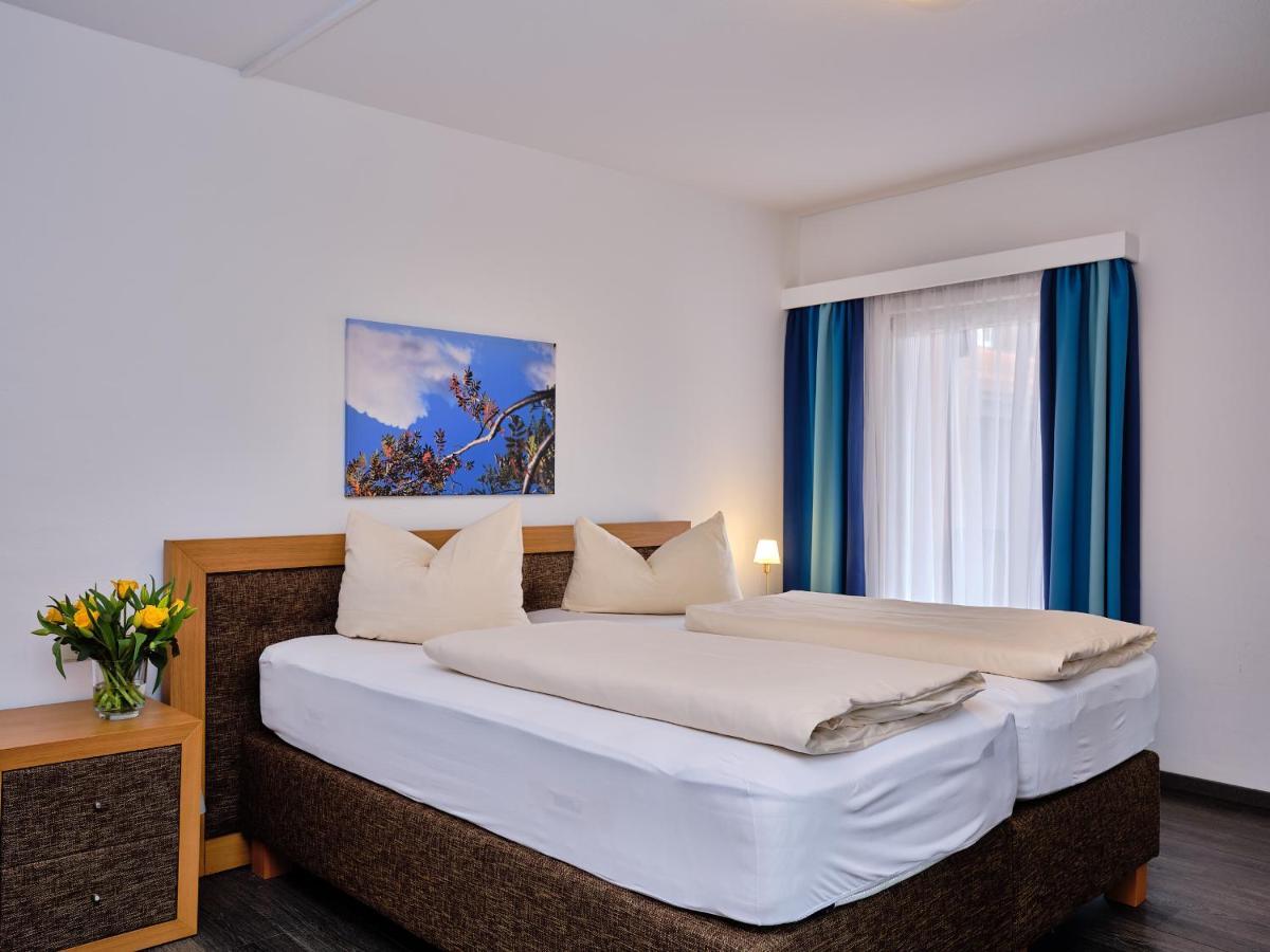 Gaestehaus Waldeck ทิทิเซ-นอยชตัดท์ ภายนอก รูปภาพ