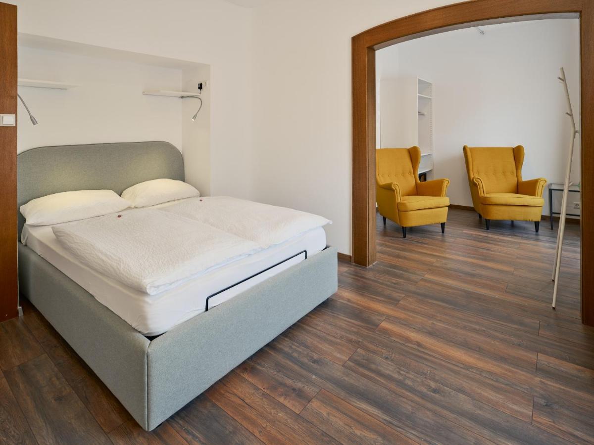 Gaestehaus Waldeck ทิทิเซ-นอยชตัดท์ ภายนอก รูปภาพ