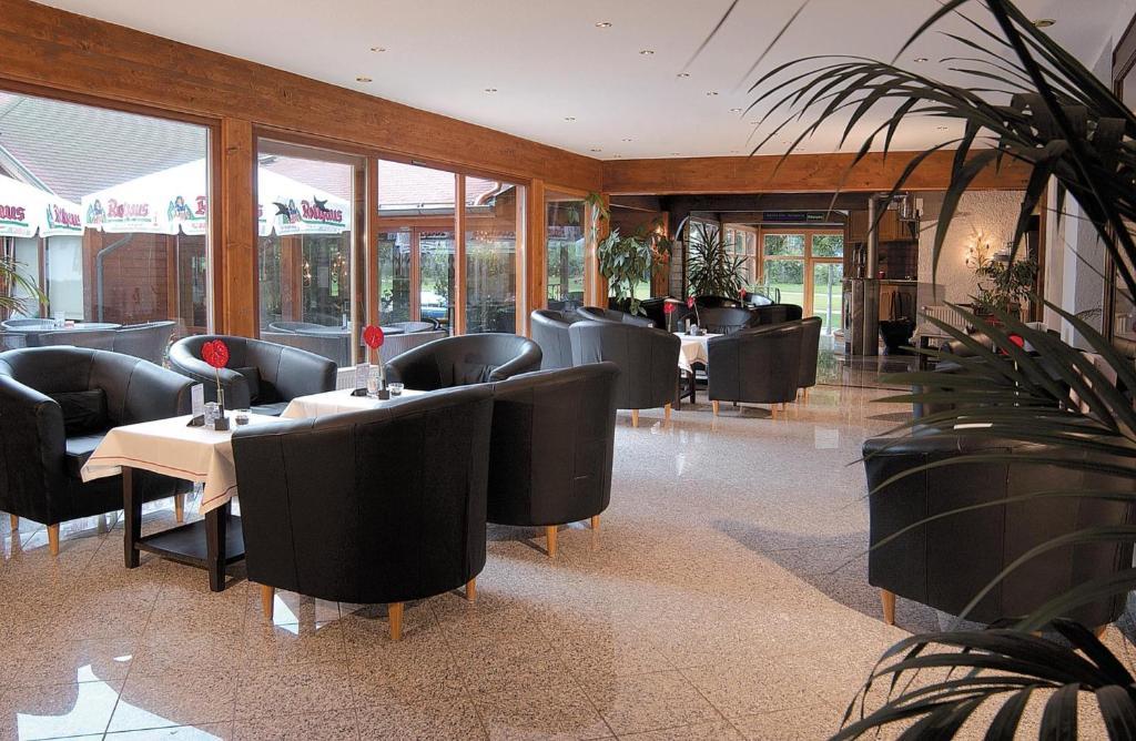 Gaestehaus Waldeck ทิทิเซ-นอยชตัดท์ ภายนอก รูปภาพ