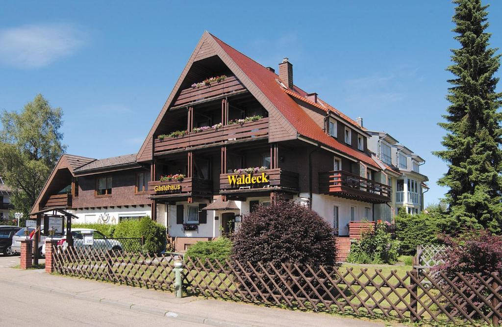 Gaestehaus Waldeck ทิทิเซ-นอยชตัดท์ ภายนอก รูปภาพ