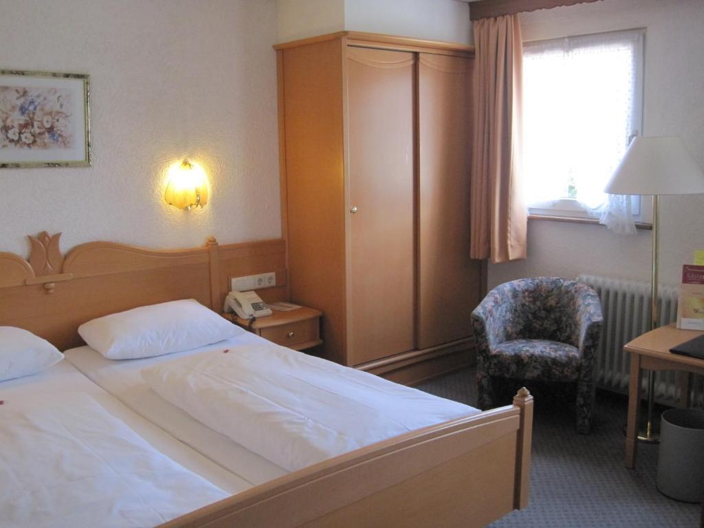 Gaestehaus Waldeck ทิทิเซ-นอยชตัดท์ ห้อง รูปภาพ